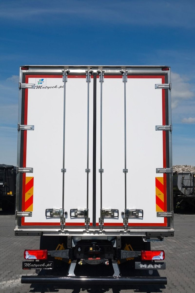 Camión caja cerrada MAN TGX 26.520 / 6x2 / CHŁODNIA -8,6 M / AGREGAT THE: foto 7 Camión caja cerrada MAN TGX 26.520 / 6x2 / CHŁODNIA -8,6 M / AGREGAT THE: foto 7