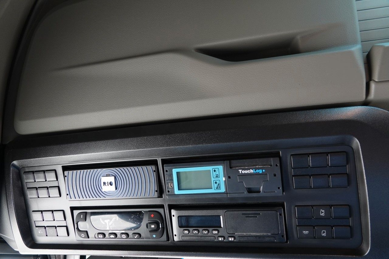 Camión caja cerrada MAN TGX 26.520 / 6x2 / CHŁODNIA -8,6 M / AGREGAT THE: foto 16 Camión caja cerrada MAN TGX 26.520 / 6x2 / CHŁODNIA -8,6 M / AGREGAT THE: foto 16