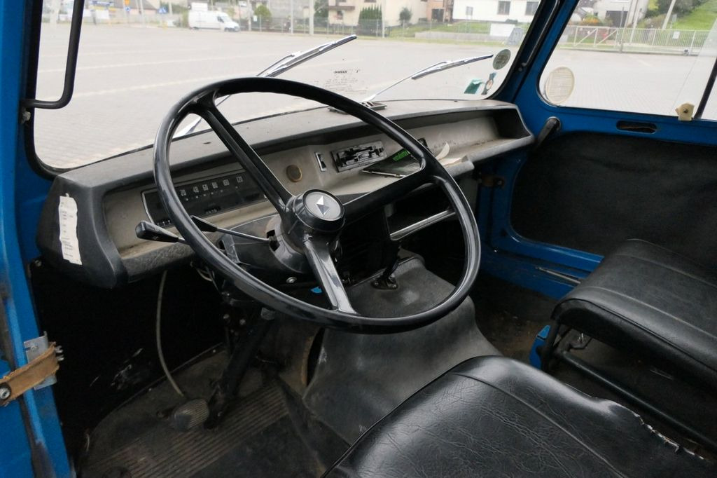 Minibús, Furgoneta de pasajeros Renault R 21 ESTAFETTE 1000 / OLDTIMER Renault R 21 ESTAFETTE 1000 / OLDTIMER: foto 15 Minibús, Furgoneta de pasajeros Renault R 21 ESTAFETTE 1000 / OLDTIMER Renault R 21 ESTAFETTE 1000 / OLDTIMER: foto 15