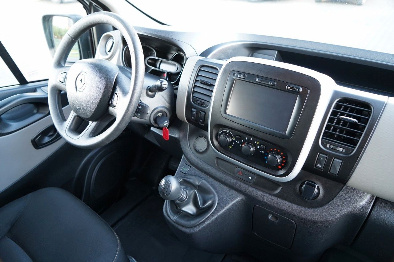 Furgoneta de pasajeros Renault TRAFIC 125 DCI  / BUS / 9 MIEJSC / 2017 ROK / PO: foto 15