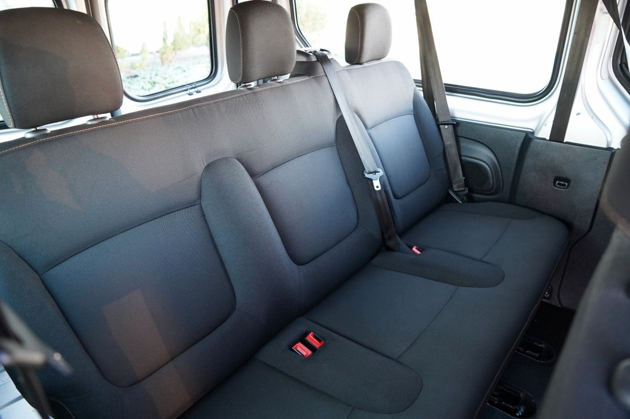 Furgoneta de pasajeros Renault TRAFIC 125 DCI  / BUS / 9 MIEJSC / 2017 ROK / PO: foto 17