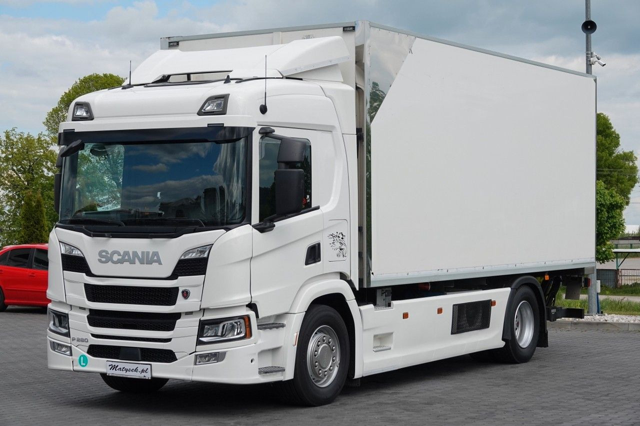 Scania P 280 / 4x2 / CHŁODNIA -6,2 M / AGREGAT FRIGO BL - Camión caja cerrada: foto 2 Scania P 280 / 4x2 / CHŁODNIA -6,2 M / AGREGAT FRIGO BL - Camión caja cerrada: foto 2