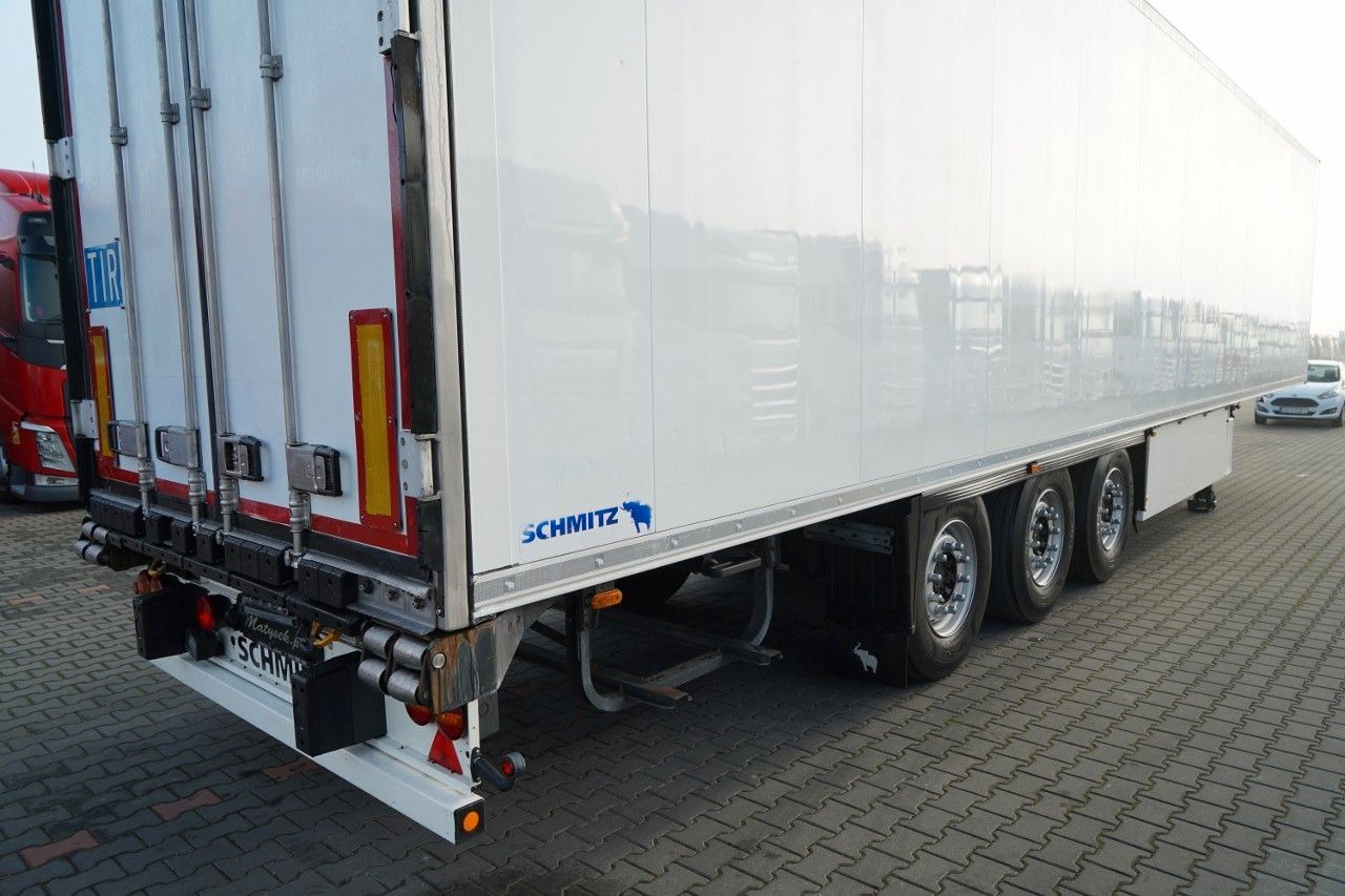 Leasing de  Schmitz Cargobull / CHŁODNIA / THERMO KING SLX 300 / HAKÓWKA / OŚ Schmitz Cargobull / CHŁODNIA / THERMO KING SLX 300 / HAKÓWKA / OŚ: foto 13