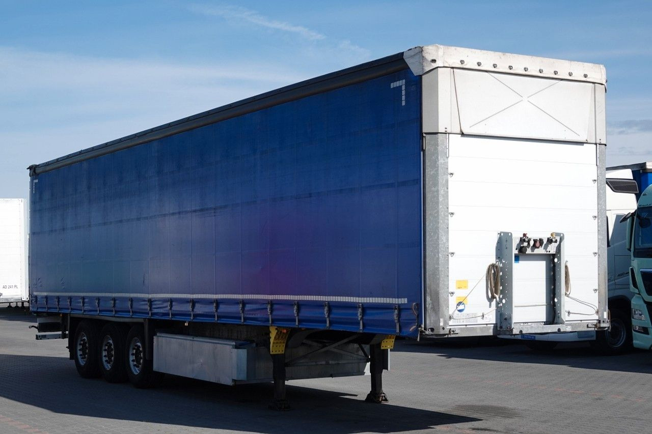 Schmitz Cargobull FIRANKA / STANDARD / DACH PODNOSZONY / OŚ PODNO - Semirremolque lona: foto 4 Schmitz Cargobull FIRANKA / STANDARD / DACH PODNOSZONY / OŚ PODNO - Semirremolque lona: foto 4
