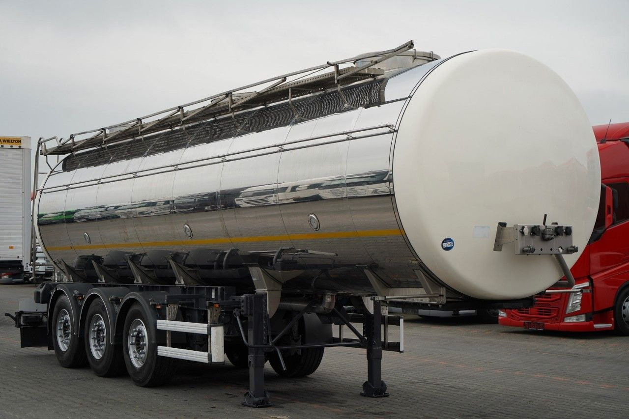 Sommer CYSTERNA SPOŻYWCZA  / 3 KOMORY / 30 000 L / OŚ - Semirremolque cisterna: foto 1 Sommer CYSTERNA SPOŻYWCZA  / 3 KOMORY / 30 000 L / OŚ - Semirremolque cisterna: foto 1