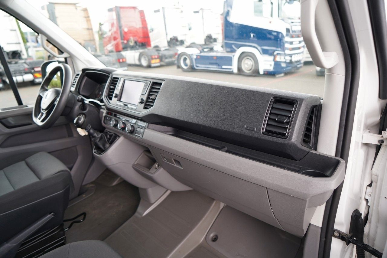 Furgón Volkswagen CRAFTER / 2.0 D / FURGON BLASZAK / NAJAZD ALUM: foto 16 Furgón Volkswagen CRAFTER / 2.0 D / FURGON BLASZAK / NAJAZD ALUM: foto 16