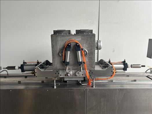 Loypack QJJ150 One shot chocolate depositor - Maquinaria de alimentación: foto 5 Loypack QJJ150 One shot chocolate depositor - Maquinaria de alimentación: foto 5