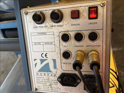 Norpak Rover150 label applicator - Maquinaria de embalaje: foto 5 Norpak Rover150 label applicator - Maquinaria de embalaje: foto 5
