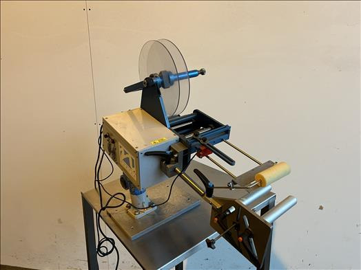 Norpak Rover150 label applicator - Maquinaria de embalaje: foto 2 Norpak Rover150 label applicator - Maquinaria de embalaje: foto 2