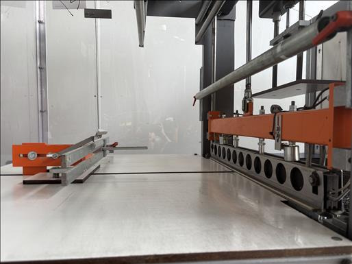 Wraps UK Easy700S Shrink sleeve wrapper - Maquinaria de embalaje: foto 3 Wraps UK Easy700S Shrink sleeve wrapper - Maquinaria de embalaje: foto 3