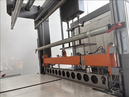 Wraps UK Easy700S Shrink sleeve wrapper - Maquinaria de embalaje: foto 5 Wraps UK Easy700S Shrink sleeve wrapper - Maquinaria de embalaje: foto 5