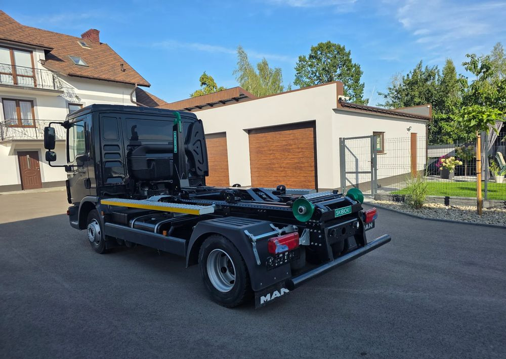 MAN TGL 12.250 nowe urządzenie hakowe SKIBICKI HKS 8/3300 ATEGO / TGM - Camión multibasculante: foto 3 MAN TGL 12.250 nowe urządzenie hakowe SKIBICKI HKS 8/3300 ATEGO / TGM - Camión multibasculante: foto 3