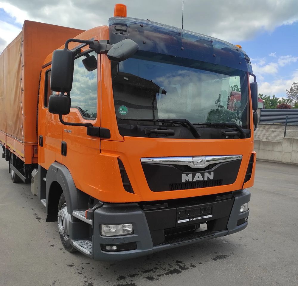 MAN TGL 8.180 DOKA / 6 OSOBOWY /BUTRO-PLANDEKA / - Camión lona: foto 4 MAN TGL 8.180 DOKA / 6 OSOBOWY /BUTRO-PLANDEKA / - Camión lona: foto 4