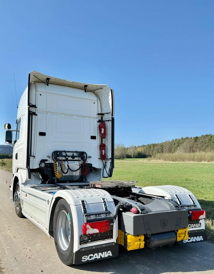 Scania R520/SERWISOWANA/SPROWADZONA/4PODUSZKI TYŁ/RETARDER/NISKI PRZEBIEG - Cabeza tractora: foto 4 Scania R520/SERWISOWANA/SPROWADZONA/4PODUSZKI TYŁ/RETARDER/NISKI PRZEBIEG - Cabeza tractora: foto 4