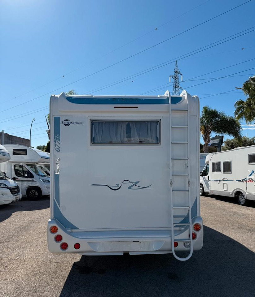 Rimor SUPERBRIG 677 TC - Autocaravana capuchina: foto 4 Rimor SUPERBRIG 677 TC - Autocaravana capuchina: foto 4