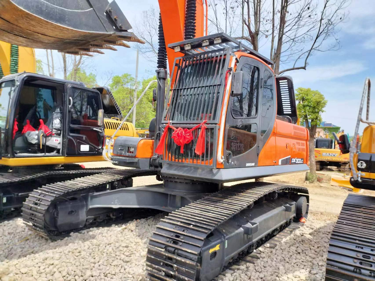 Excavadora de cadenas Doosan DX 300 Korea imports doosan DX300: foto 7