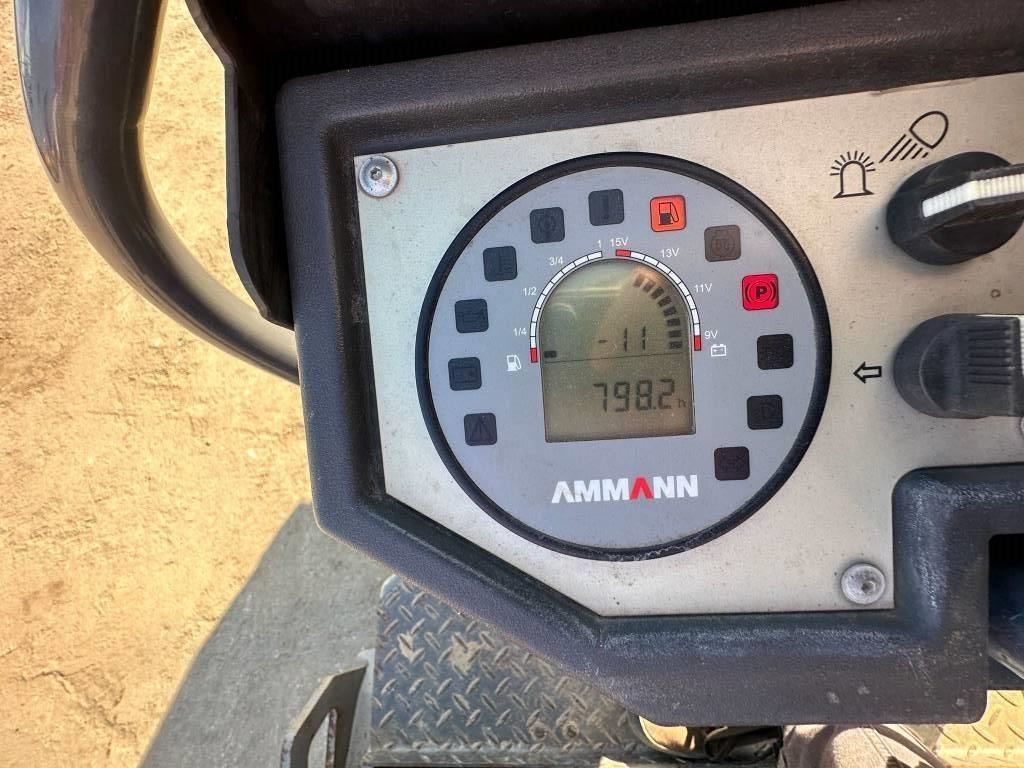 Apisonadora de asfalto Ammann ARX23: foto 9