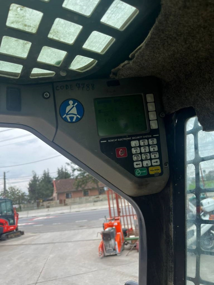 Minicargadora de cadenas Bobcat T 190: foto 6