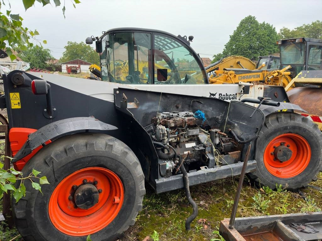 Manipulador telescópico Bobcat TL 470 FOR PARTS OR COMPLETE: foto 6 Manipulador telescópico Bobcat TL 470 FOR PARTS OR COMPLETE: foto 6