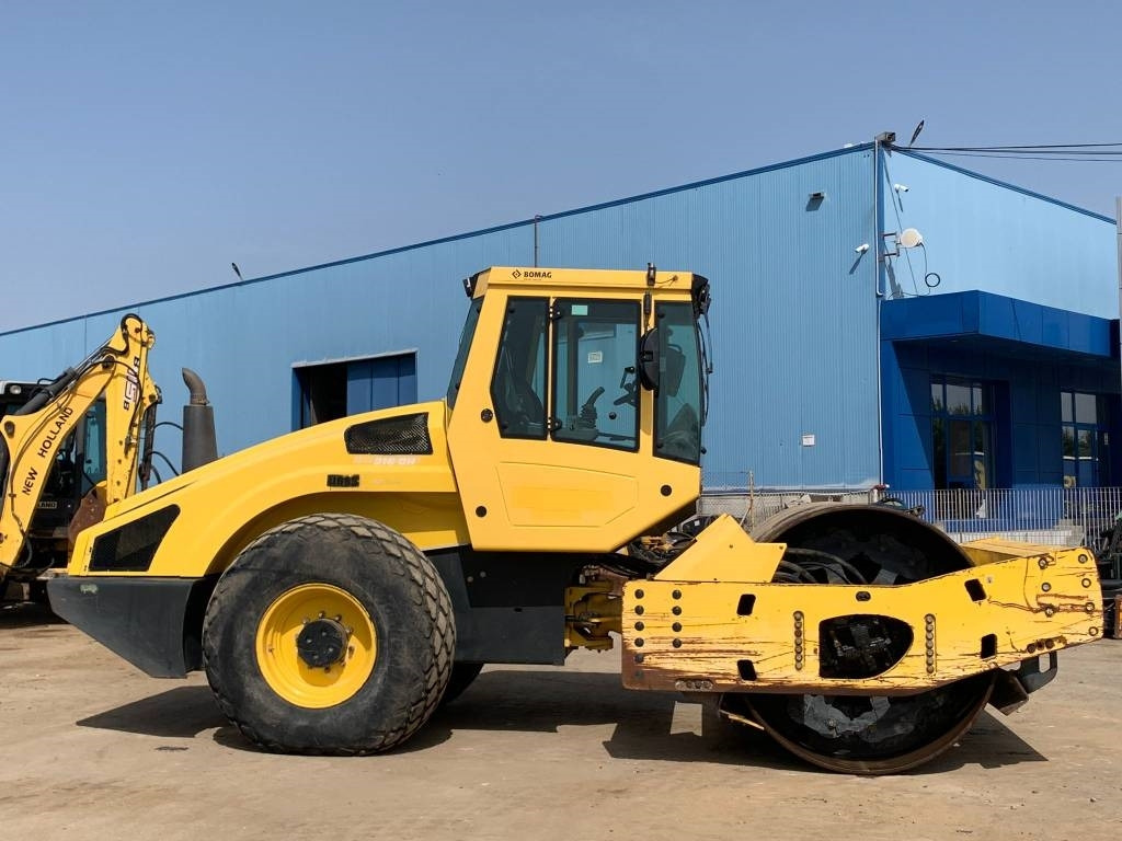 Bomag BW 219 D H-4 - Compactador: foto 2 Bomag BW 219 D H-4 - Compactador: foto 2