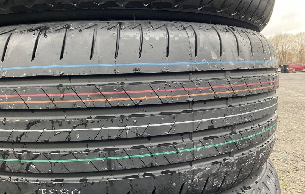 Bridgestone Alenza 255/50 R21 TYRES - Neumático para Camión: foto 2 Bridgestone Alenza 255/50 R21 TYRES - Neumático para Camión: foto 2