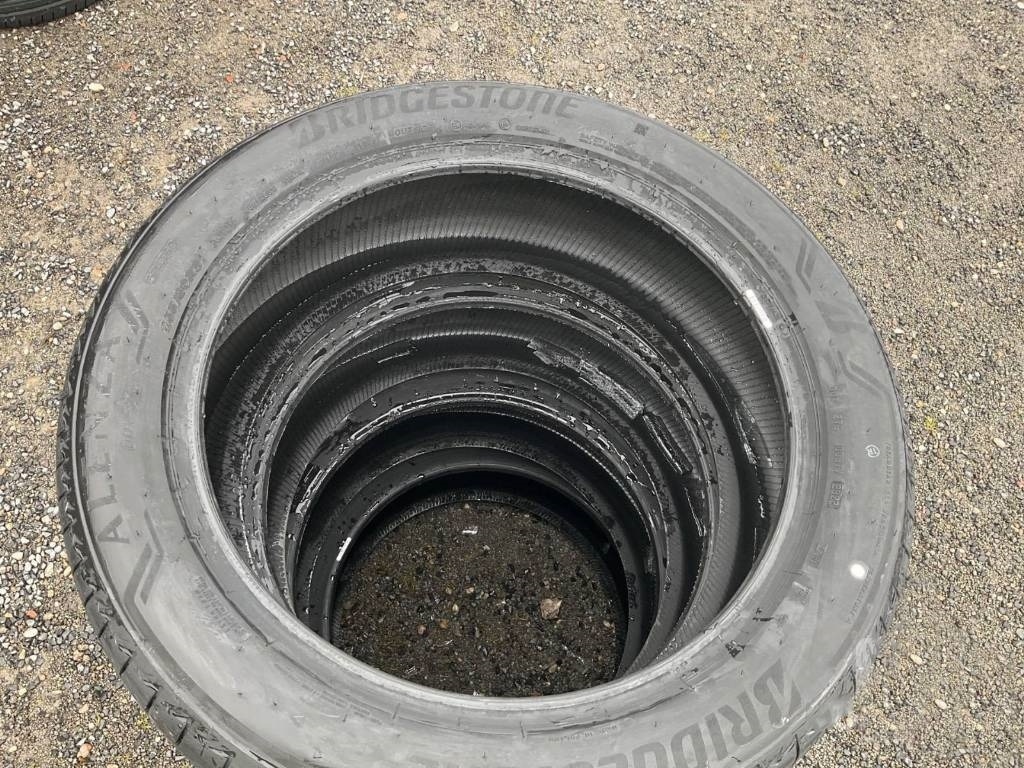 Bridgestone Alenza 255/50 R21 TYRES - Neumático para Camión: foto 4 Bridgestone Alenza 255/50 R21 TYRES - Neumático para Camión: foto 4