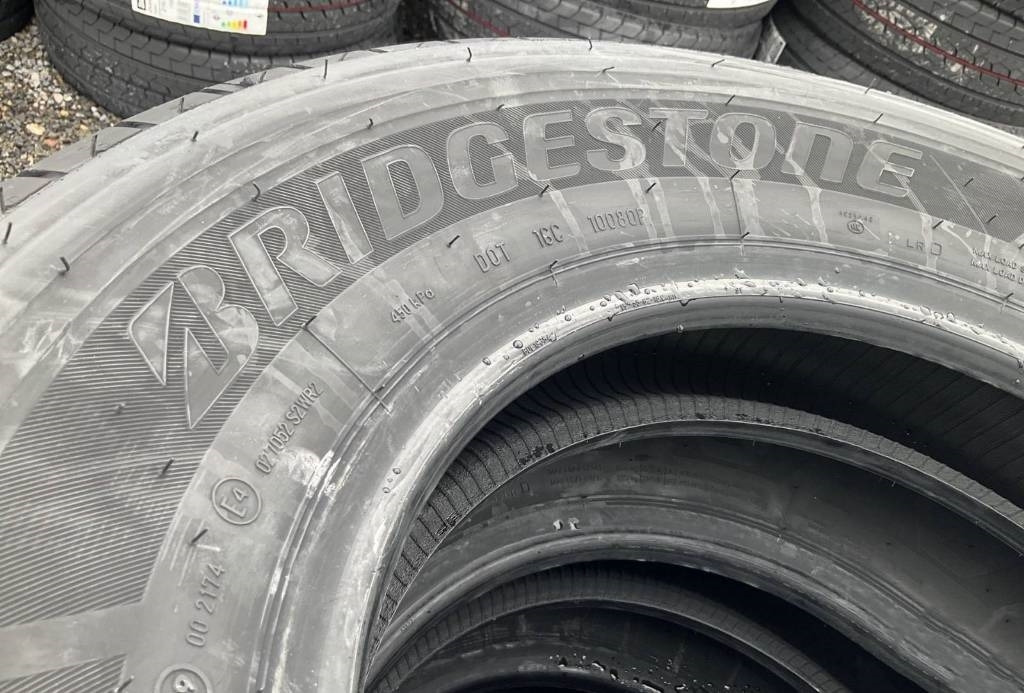 Bridgestone Duravis 215/70 R15C TYRES - Neumático para Camión: foto 2 Bridgestone Duravis 215/70 R15C TYRES - Neumático para Camión: foto 2