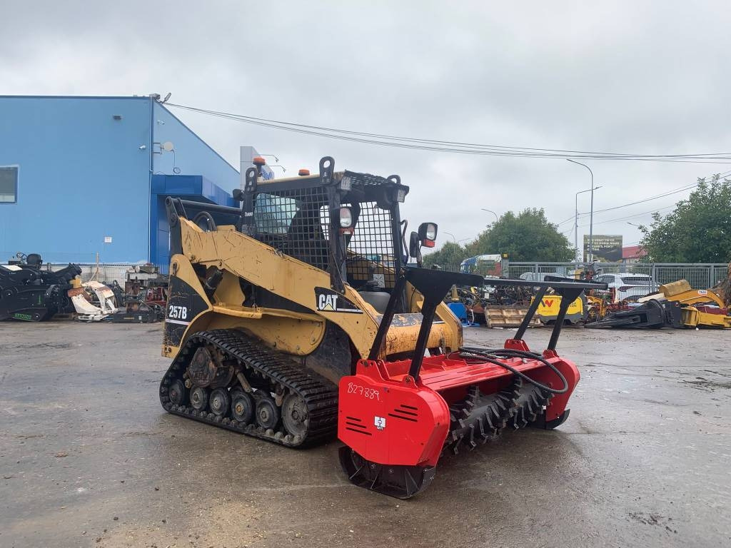 CAT 257 B - Minicargadora: foto 1 CAT 257 B - Minicargadora: foto 1