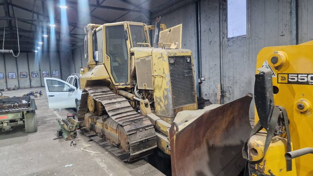 CAT D5 FOR PARTS  - Bulldozer: foto 1 CAT D5 FOR PARTS  - Bulldozer: foto 1
