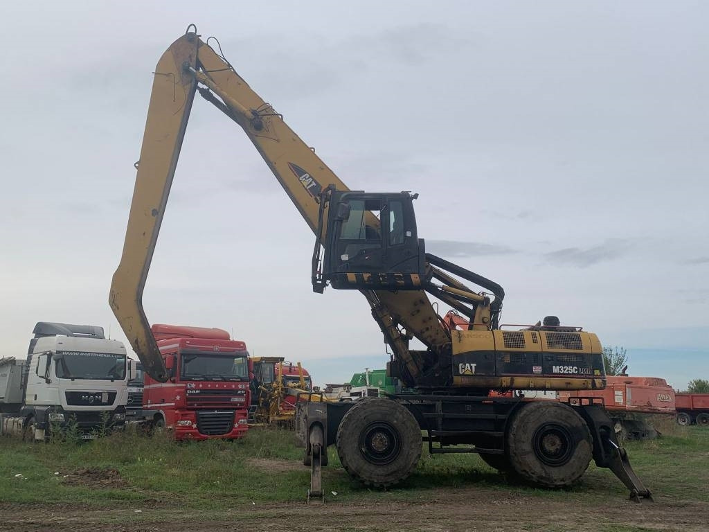 CAT M 325 C L MH - Manipulador de materiales: foto 2 CAT M 325 C L MH - Manipulador de materiales: foto 2