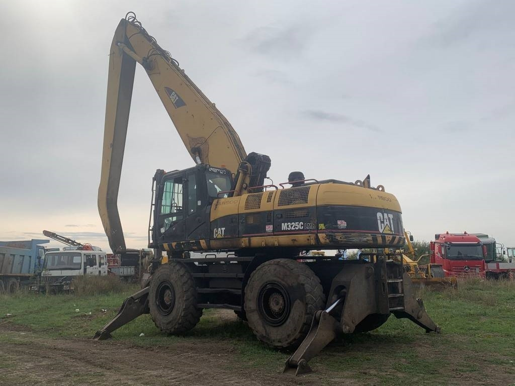 CAT M 325 C L MH - Manipulador de materiales: foto 3 CAT M 325 C L MH - Manipulador de materiales: foto 3