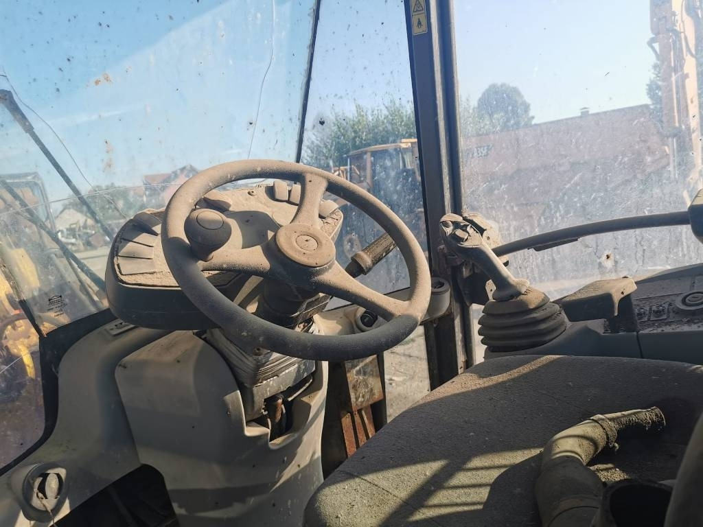 CAT TH 360 B - Manipulador telescópico: foto 3 CAT TH 360 B - Manipulador telescópico: foto 3