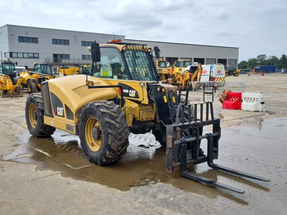 CAT TH 408 D - Manipulador telescópico: foto 3 CAT TH 408 D - Manipulador telescópico: foto 3