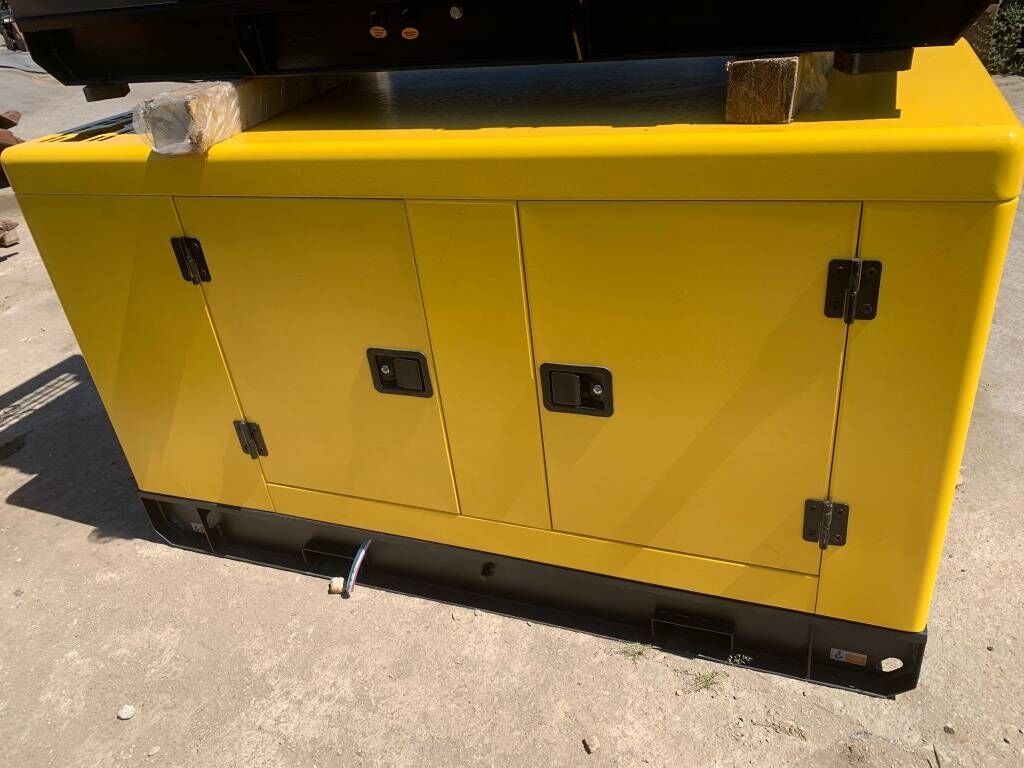 Compal VG-R30 Compal VG-R30 - Generador industriale: foto 2 Compal VG-R30 Compal VG-R30 - Generador industriale: foto 2