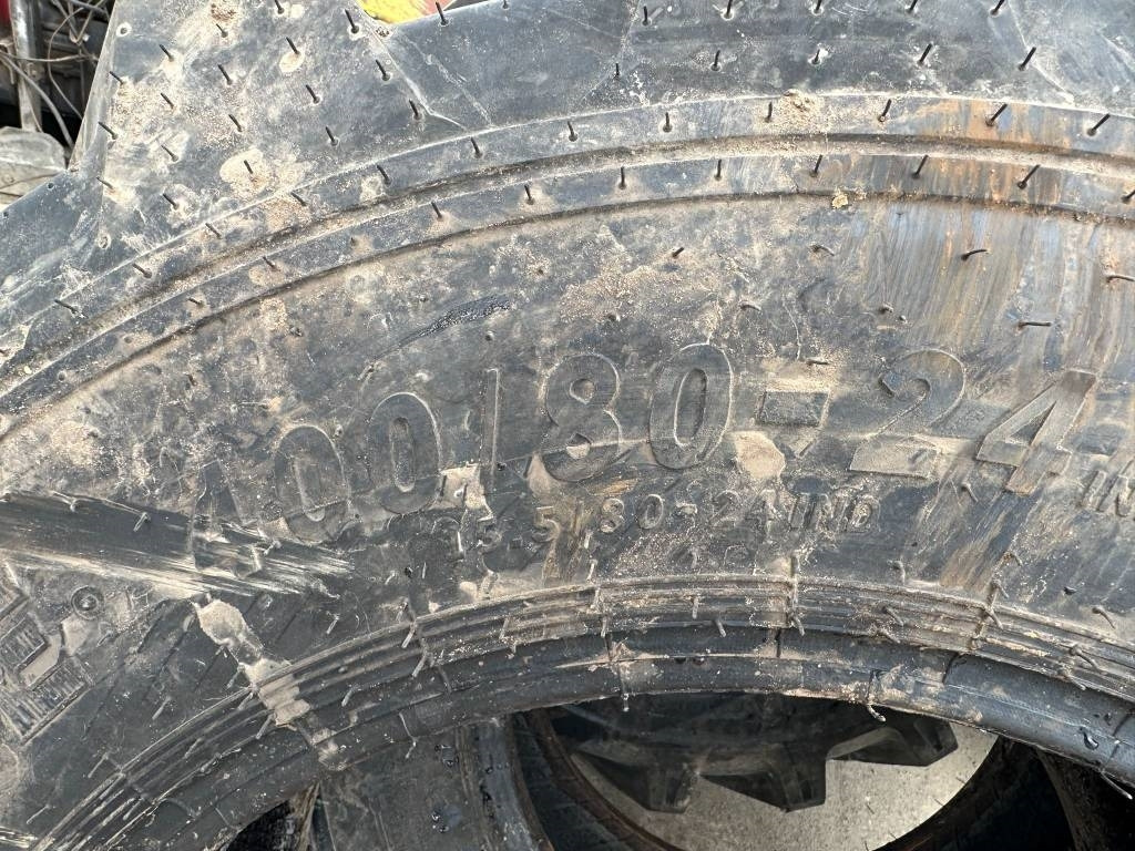 Constar BKT - Neumático para Camión: foto 3 Constar BKT - Neumático para Camión: foto 3