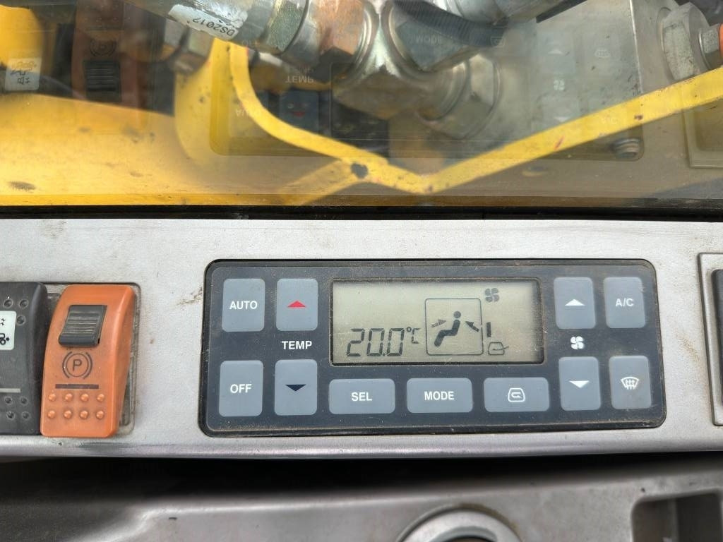 Excavadora de ruedas Doosan DX 160 WR: foto 9 Excavadora de ruedas Doosan DX 160 WR: foto 9