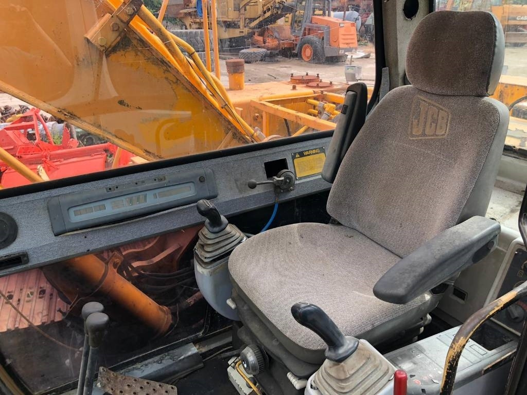 JCB JS 103 FOR PARTS - Excavadora de cadenas: foto 5 JCB JS 103 FOR PARTS - Excavadora de cadenas: foto 5