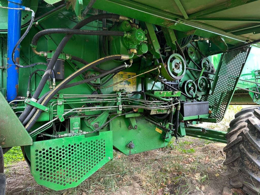 John Deere 1550 CWS - Cosechadora de granos: foto 4 John Deere 1550 CWS - Cosechadora de granos: foto 4