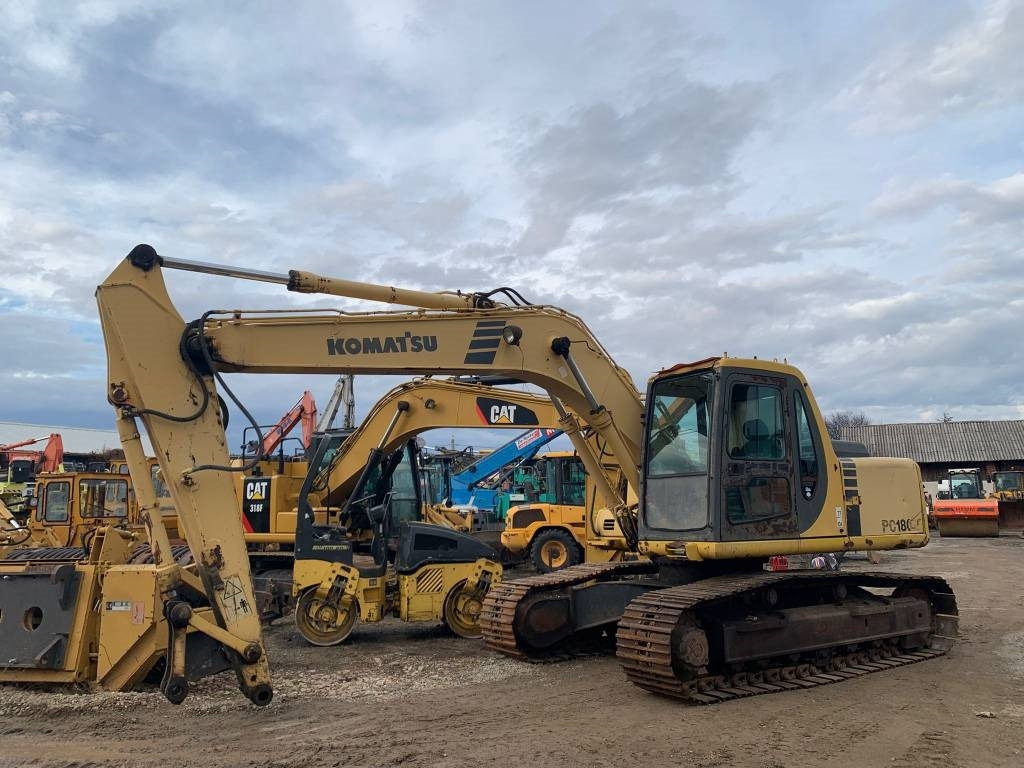Komatsu PC 180 LC-6K - Excavadora de cadenas: foto 1 Komatsu PC 180 LC-6K - Excavadora de cadenas: foto 1