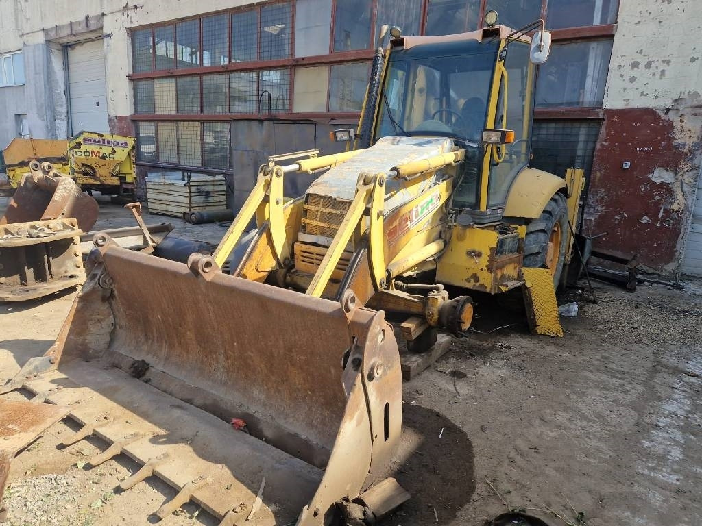 Komatsu WB 93 R FOR PARTS - Retroexcavadora: foto 1 Komatsu WB 93 R FOR PARTS - Retroexcavadora: foto 1