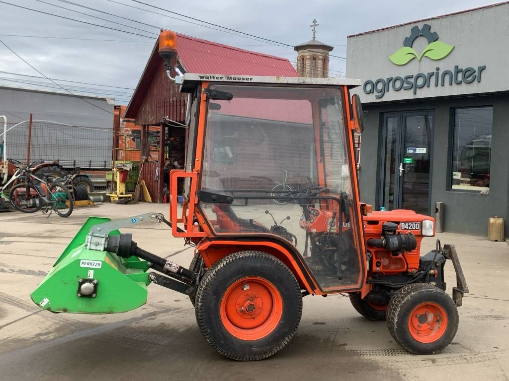 Kubota B 4200 - Tractor: foto 5 Kubota B 4200 - Tractor: foto 5