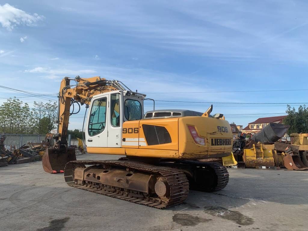 Liebherr R 906 LC Liebherr R 906 LC - Excavadora de cadenas: foto 3 Liebherr R 906 LC Liebherr R 906 LC - Excavadora de cadenas: foto 3