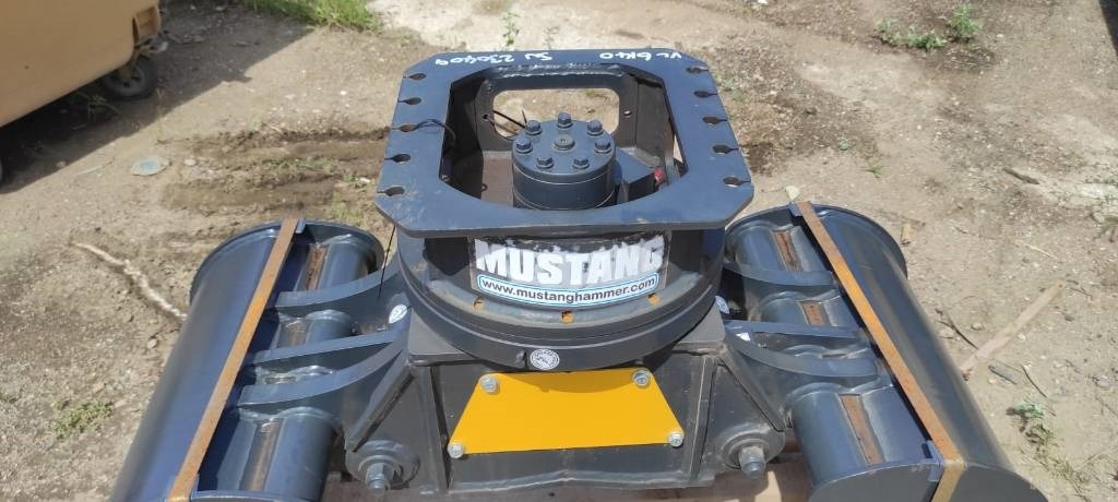 Mustang GRP 250 - Pinza de manipulación para Maquinaria de construcción: foto 4 Mustang GRP 250 - Pinza de manipulación para Maquinaria de construcción: foto 4
