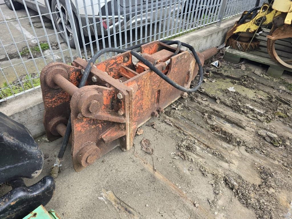 NPK 2T - Martillo hidráulico para Maquinaria de construcción: foto 2 NPK 2T - Martillo hidráulico para Maquinaria de construcción: foto 2