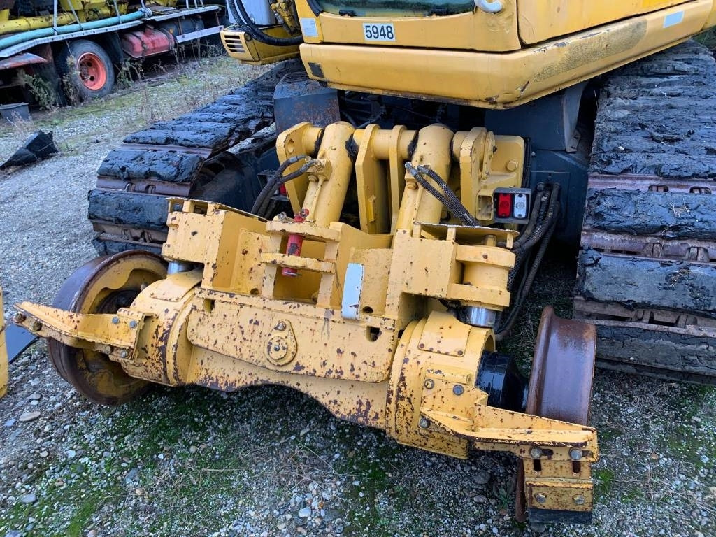 New Holland E 135 SR-1ES RAILWAY - Excavadora de cadenas: foto 5 New Holland E 135 SR-1ES RAILWAY - Excavadora de cadenas: foto 5
