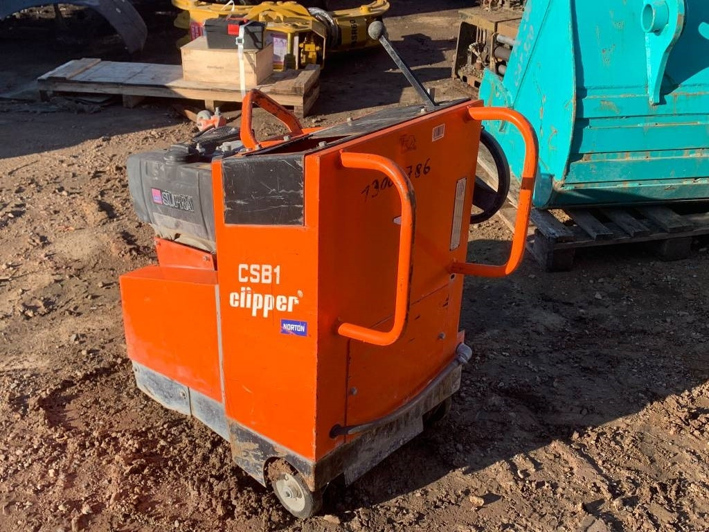 Norton Clipper CSB1 - Construcción de carreteras: foto 5 Norton Clipper CSB1 - Construcción de carreteras: foto 5