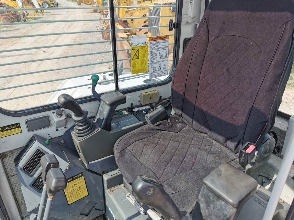 Takeuchi TB80FR - Miniexcavadora: foto 5 Takeuchi TB80FR - Miniexcavadora: foto 5