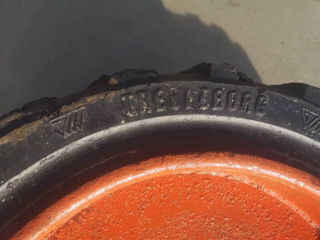 Trelleborg 31x10-20 - Neumático para Maquinaria de construcción: foto 3 Trelleborg 31x10-20 - Neumático para Maquinaria de construcción: foto 3