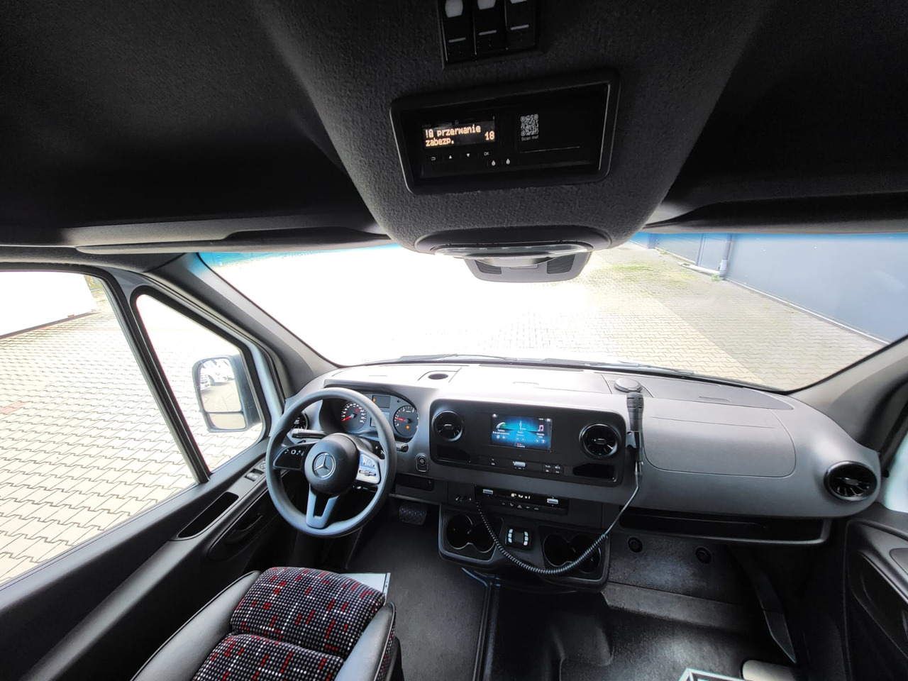 Autobús suburbano nuevo MERCEDES-BENZ Sprinter 517 CDI 24 places+ 3 standing NEW: foto 8