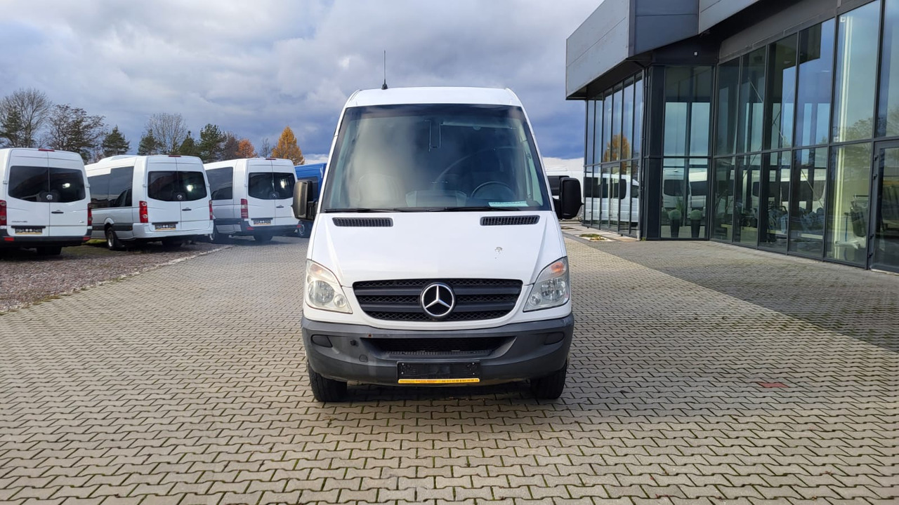 Mercedes-Benz Sprinter 518 CDI - 24 miejsca + 3 stojące - Autobús suburbano: foto 5 Mercedes-Benz Sprinter 518 CDI - 24 miejsca + 3 stojące - Autobús suburbano: foto 5